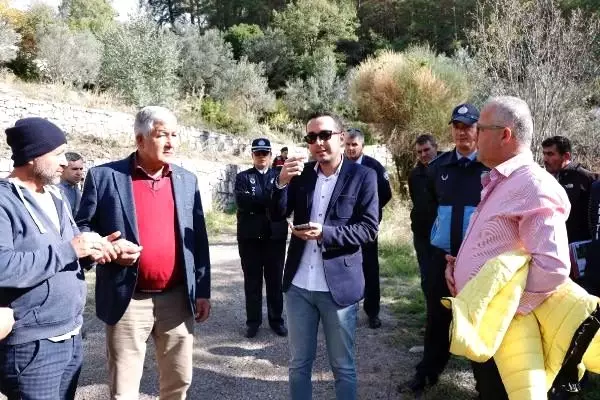 Göcek'teki kaçak yapıların yıkımına erteleme Göcek'teki kaçak yapıların yıkımına erteleme
