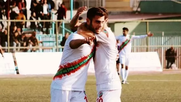Hakan Kuş atıyor, Karşıyaka kazanıyor!