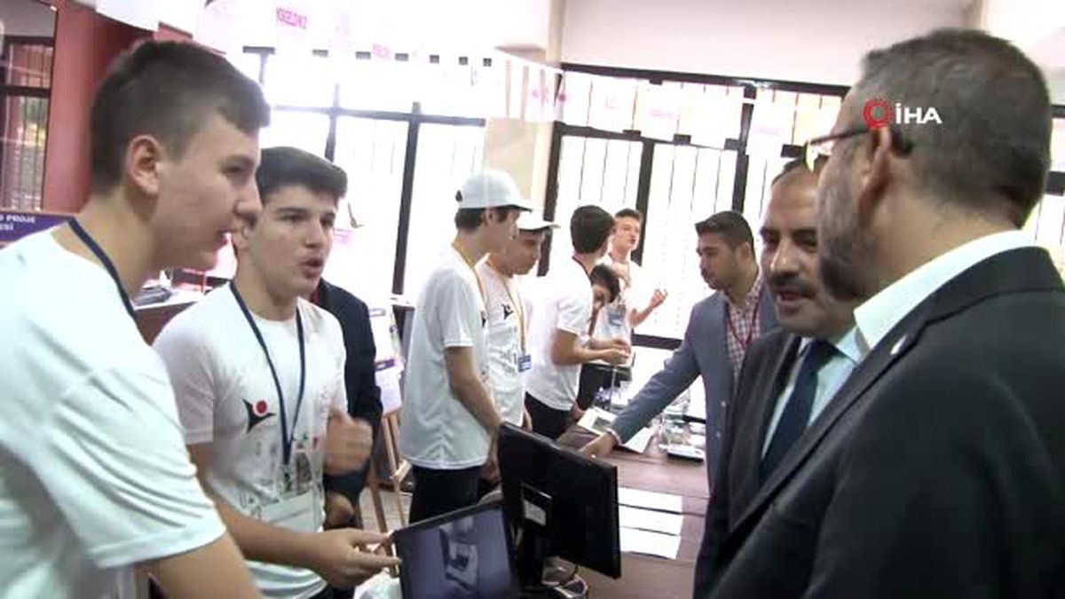 İmam Hatip Lisesi öğrencilerinin teknoloji projeleri görücüye çıktı