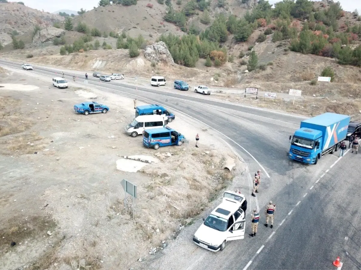 Jandarma ekiplerinden huzur uygulaması