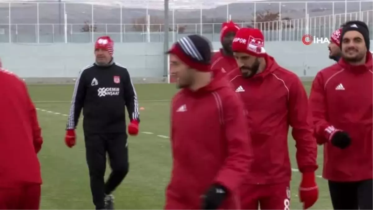 Rıza Çalımbay: 'Liderliği korumalıyız'