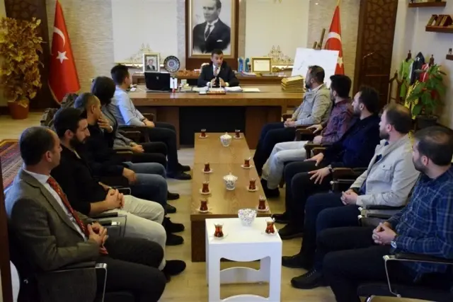 Uyuşturucu ile mücadele eden polislere başarı belgesi verildi Uyuşturucu ile mücadele eden polislere başarı belgesi verildi