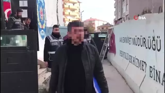 Van'da aranan 12 kişi yakalandı Van'da aranan 12 kişi yakalandı
