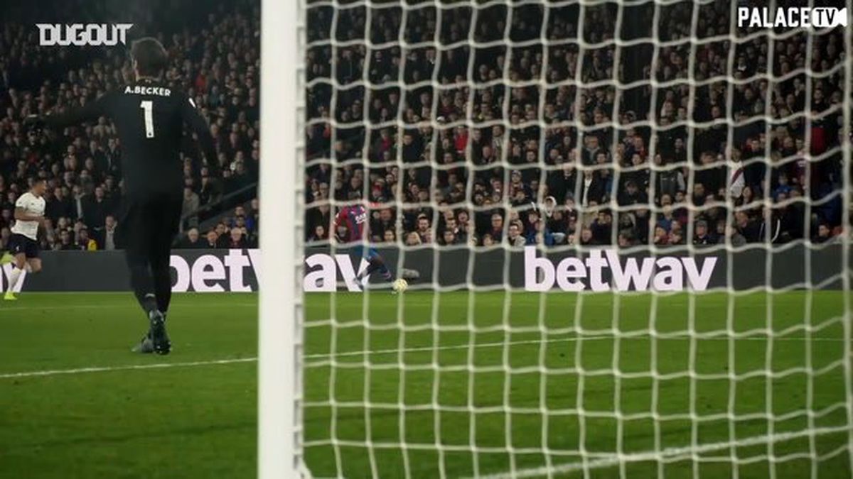 Wilfried Zaha'nın Liverpool'a Attığı Gol