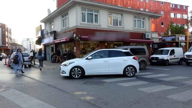 Beykoz'da dehşet saçan maganda, bu kez de tartıştığı iki kişiyi bıçakladı
