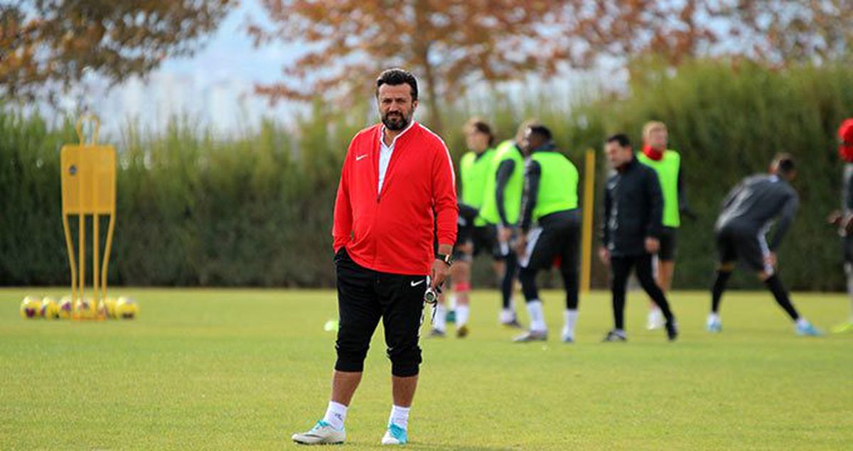 Bülent Uygun'un önümüzdeki sezon hedefi Şampiyonlar Ligi