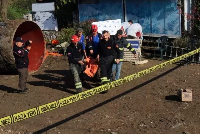 Kocaeli'de göçük altında kalan işçinin cansız bedenine ulaşıldı