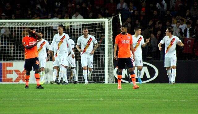 Medipol Başakşehir, Roma'ya 3-0 yenildi!