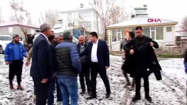 Muş çamurla yapılı evden, yeni evlerine taşınacaklar