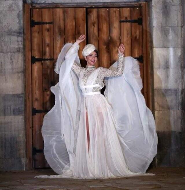 Oyuncu Öykü Gürman, sevgilisi Fatih İçmeli ile görüntülendi