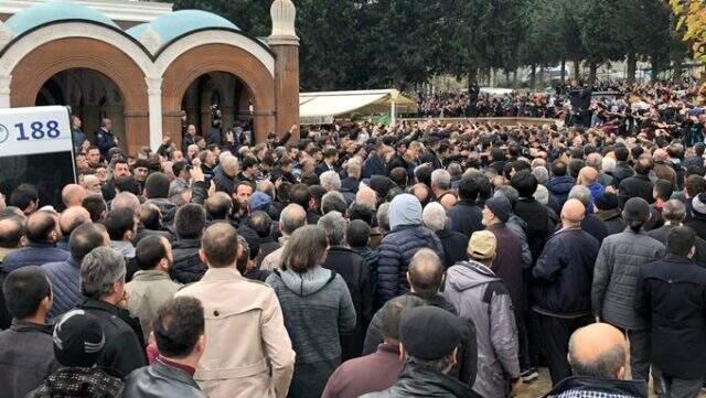 'Sahte peygamber'in cenazesine damga vuran görüntü! Bir anda titremeye başladı.