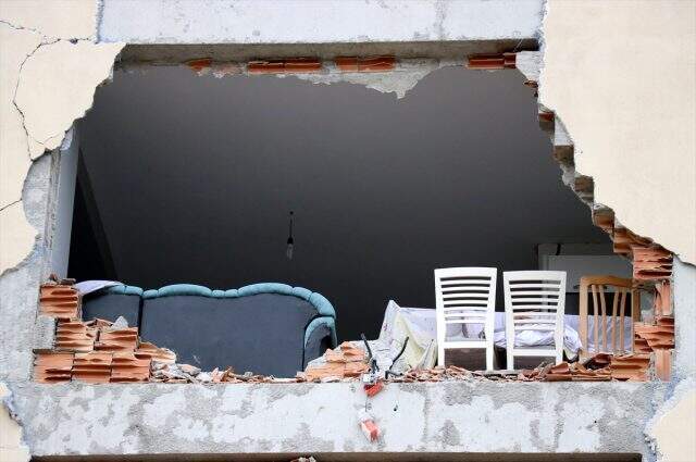 6,4 büyüklüğündeki depremle sarsılan Arnavutluk'ta ölü sayısı 45'e yükseldi