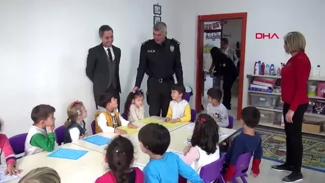 Antalya finike'de minikler için trafik eğitim seferberliği Antalya finike'de minikler için trafik eğitim seferberliği