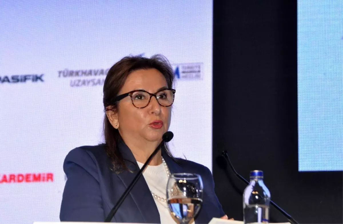 Bakan Pekcan: 'Türkiye'nin Ağustos sonu itibariyle ihracatı artı 2.9, bu rakam dünyada en çok...