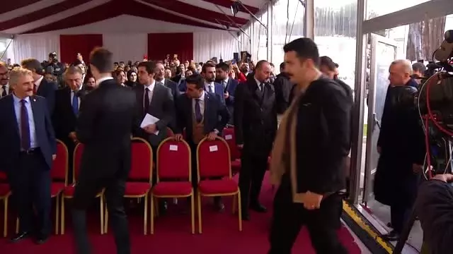 Cumhurbaşkanı Erdoğan, Selahattin Kara Resim Sergisi'nin açılışına katıldı Cumhurbaşkanı Erdoğan, Selahattin Kara Resim Sergisi'nin açılışına katıldı