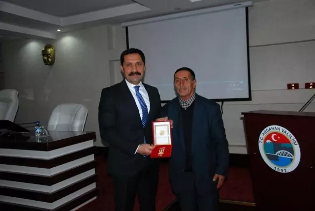 Kıbrıs Gazileri için madalya tevci töreni yapıldı Kıbrıs Gazileri için madalya tevci töreni yapıldı