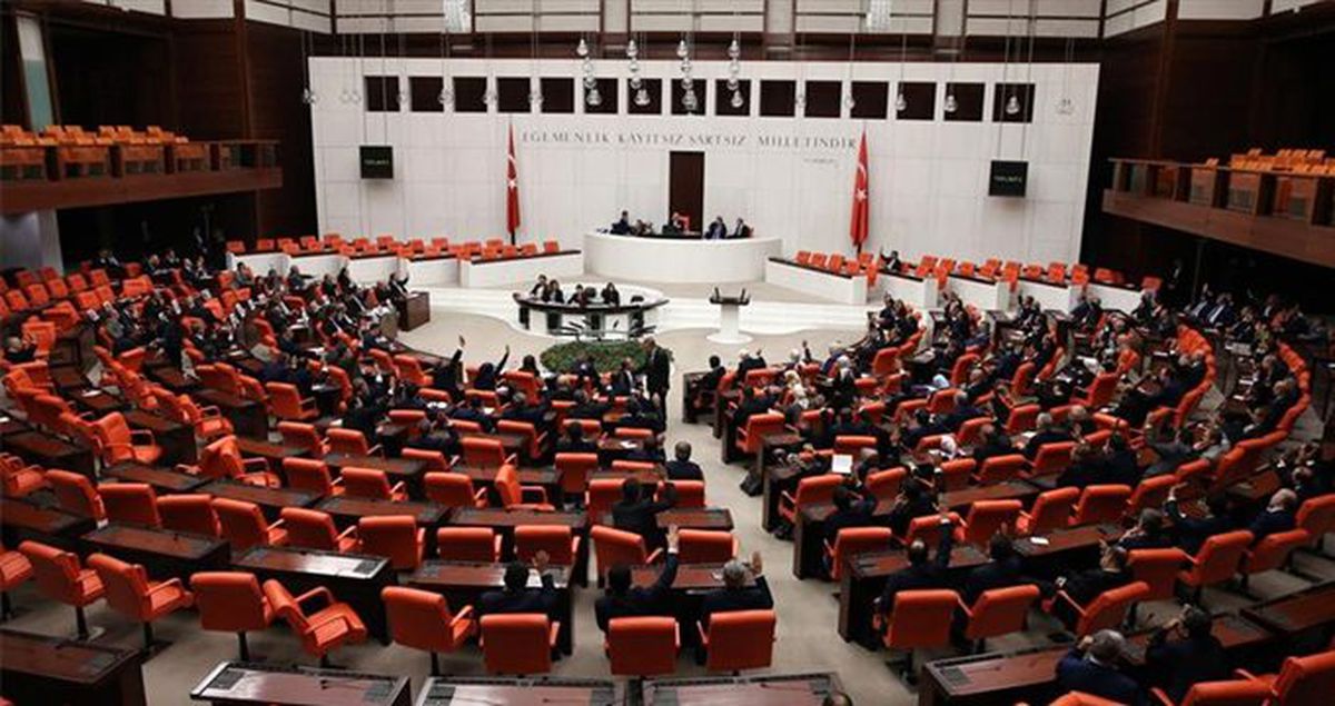 Meclis'te 'Tank Palet Fabrikası' tartışması! 'General eskisi' ifadeleri gerginlik çıkardı