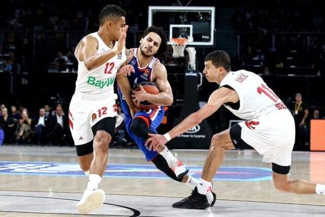 Shane Larkin attığı 49 sayıyla Euroleague tarihine geçti