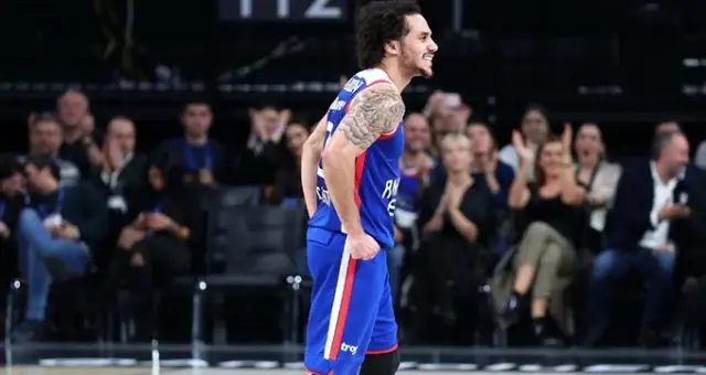 Shane Larkin, attığı 49 sayıyla Euroleague tarihine geçti Shane Larkin, attığı 49 sayıyla Euroleague tarihine geçti