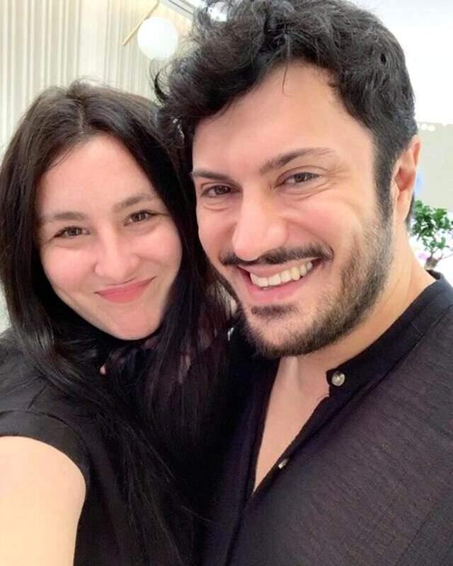 Sosyal medya fenomeni Yasemin Sakallıoğlu nişanlısı ile barıştı