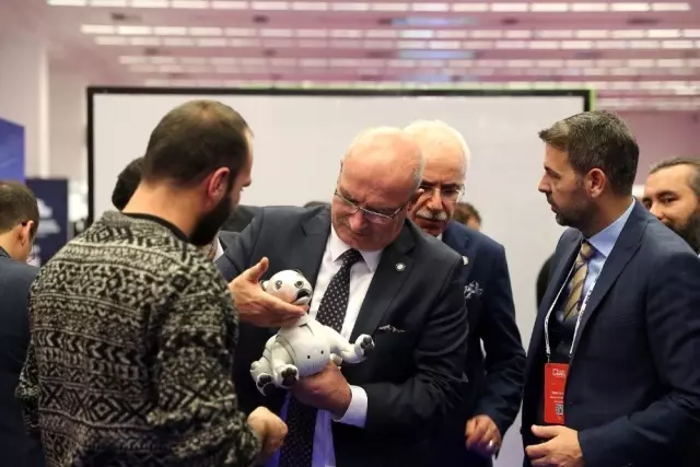 Uluslararası Ankara Marka Buluşmaları'nda marka isimler konuştu Uluslararası Ankara Marka Buluşmaları'nda marka isimler konuştu