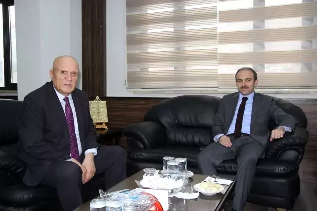 Vali Epcim'den Başkan Pekmezci'ye ziyaret