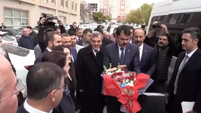 Bakan Kurum: 'Arnavutluk'a 500 tane konut yapıyoruz' Bakan Kurum: 'Arnavutluk'a 500 tane konut yapıyoruz'
