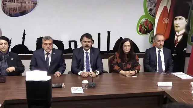 Bakan Kurum: 'Arnavutluk'a 500 tane konut yapıyoruz' Bakan Kurum: 'Arnavutluk'a 500 tane konut yapıyoruz'