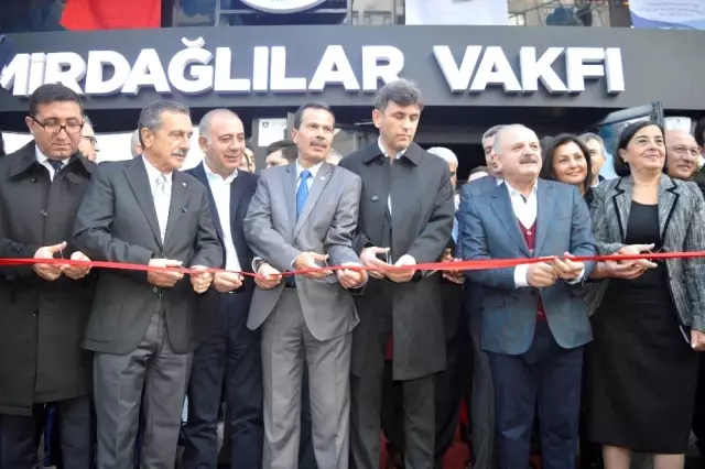 Emirdağlılar Vakfı'nın yeni hizmet binası görkemli törenle açıldı Emirdağlılar Vakfı'nın yeni hizmet binası görkemli törenle açıldı