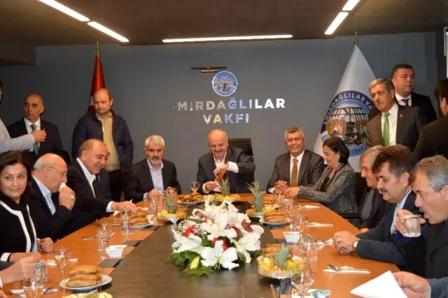Emirdağlılar Vakfı'nın yeni hizmet binası görkemli törenle açıldı Emirdağlılar Vakfı'nın yeni hizmet binası görkemli törenle açıldı