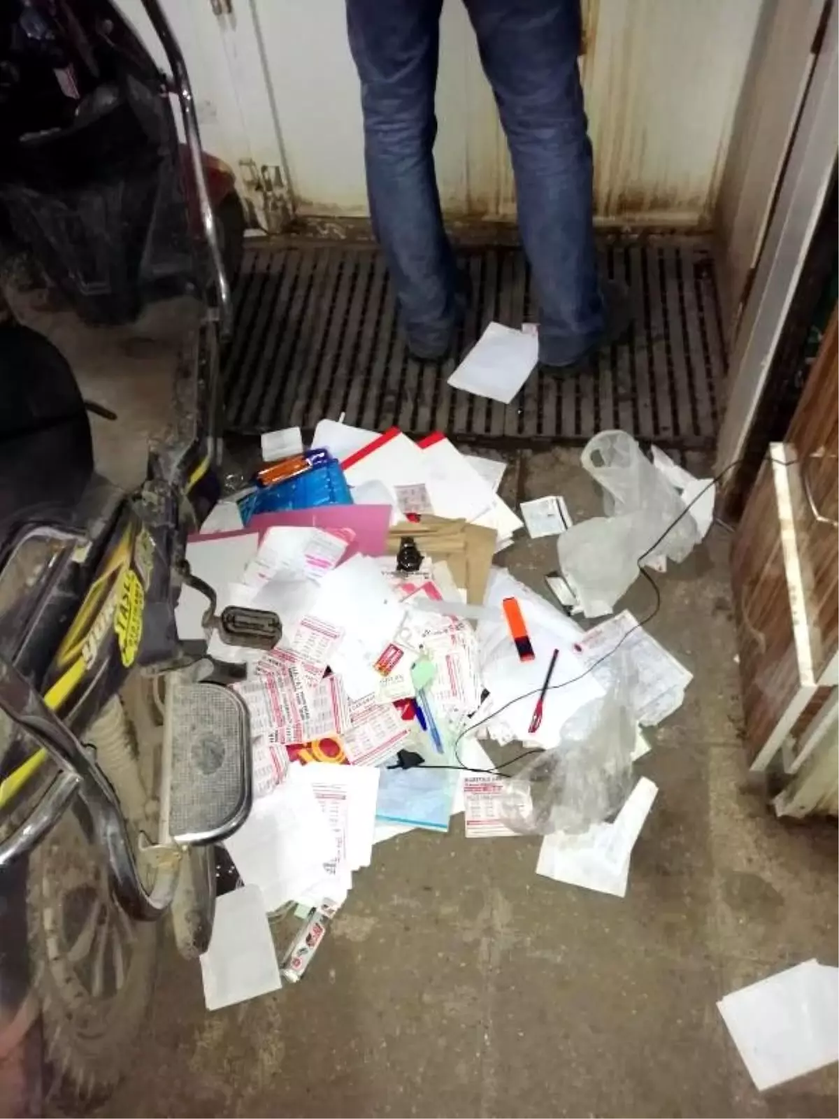 Hırsızlar, kürekle kameranın yönünü değiştirdi