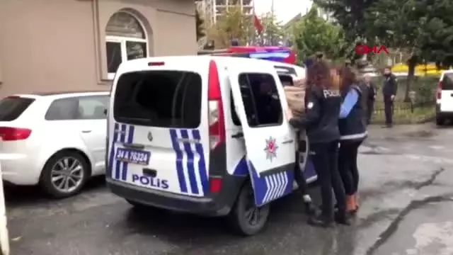 Lise çevresinde uyuşturucu madde satan şüpheliler yakalandı Lise çevresinde uyuşturucu madde satan şüpheliler yakalandı