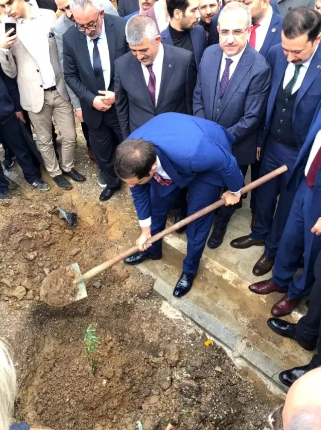 Sinan Ateş, Fırat Yılmaz Çakıroğlu İlkokulu'nun açılışına katıldı