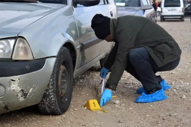 Van'da silahlı ve bıçaklı kavga: 7 yaralı Van'da silahlı ve bıçaklı kavga: 7 yaralı