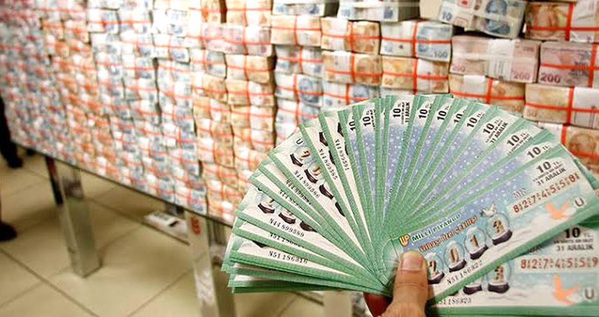 Vatandaşlardan yılbaşı biletlerine yoğun ilgi! Kuyruklar oluştu