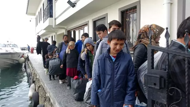 Çanakkale'de 99 düzensiz göçmen yakalandı Çanakkale'de 99 düzensiz göçmen yakalandı