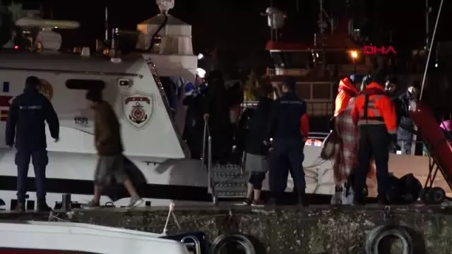 Çanakkale'de 99 kaçak göçmen yakalandı Çanakkale'de 99 kaçak göçmen yakalandı