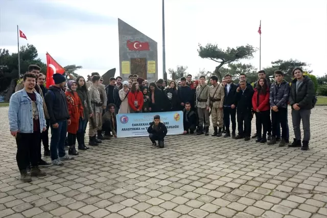 Çanakkale Savaşları kahramanlarından Seyit Onbaşı kabri başında anıldı Çanakkale Savaşları kahramanlarından Seyit Onbaşı kabri başında anıldı