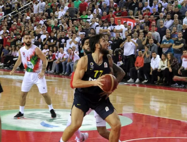 ING Basketbol Süper Ligi: Pınar Karşıyaka: 68 - Fenerbahçe Beko: 57 ING Basketbol Süper Ligi: Pınar Karşıyaka: 68 - Fenerbahçe Beko: 57