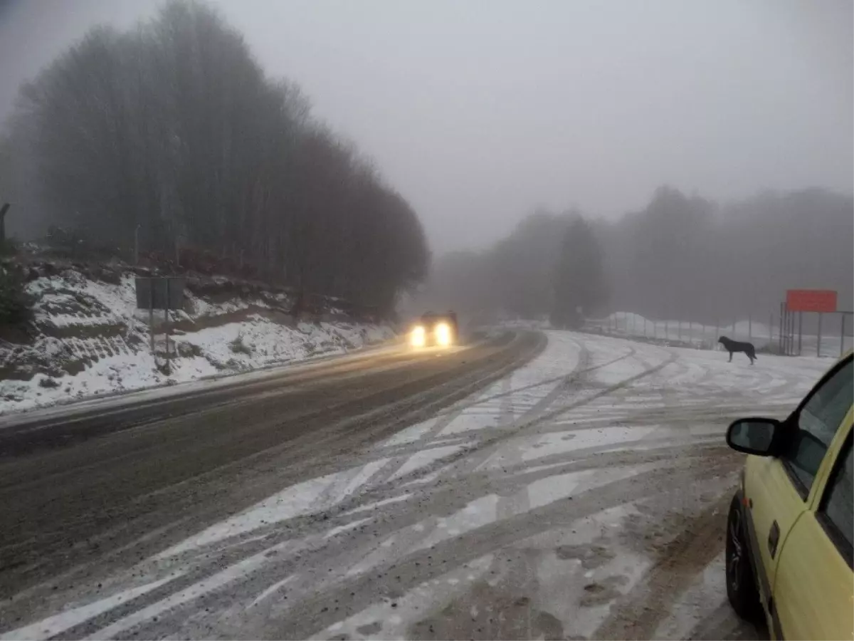 Kütahya'ya mevsimin ilk karı yağdı