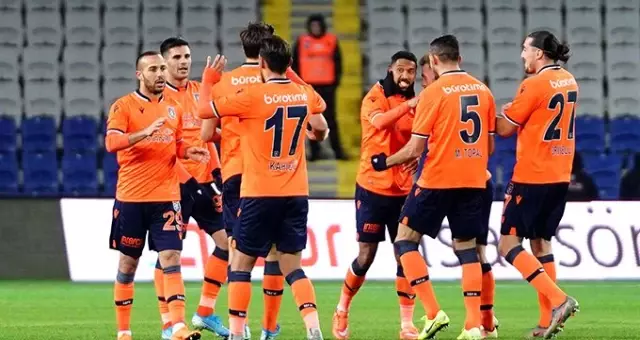 Medipol Başakşehir, Antalyaspor'u 2-0 yendi