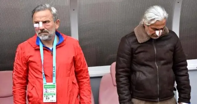 Saldırıya uğrayan teknik direktör, futbolcuları maçta yalnız bırakmadı