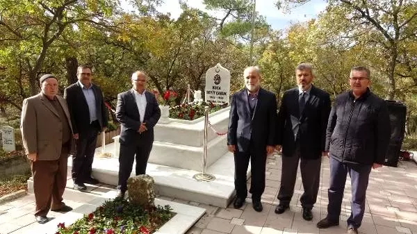 Seyit Onbaşı, ölümünün 80'inci yılında destan yazdığı tabyada anıldı (2) Seyit Onbaşı, ölümünün 80'inci yılında destan yazdığı tabyada anıldı (2)
