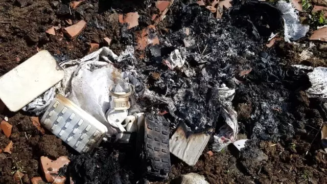 1,2 milyon liralık soygun...Ormana gömmüşlerdi...Altınları geri verdiler tahliye edildiler 1,2 milyon liralık soygun...Ormana gömmüşlerdi...Altınları geri verdiler tahliye edildiler