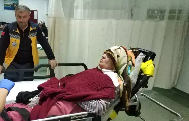 20 yıllık eşini darp edip üzerine kaynar su döktü