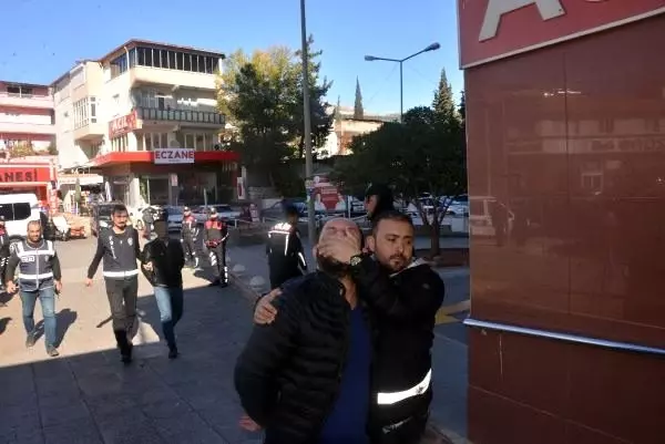 350 bin liralık dolandırıcılık, bardak ve peçetelerden aydınlatıldı