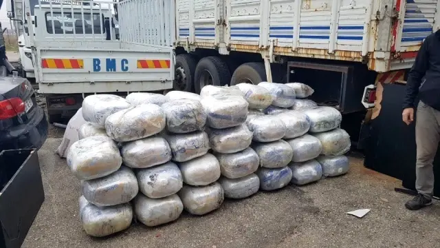 Adana'da 721 kilo esrar ele geçirildi
