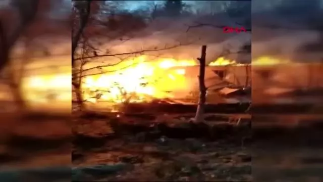 Artvin'de 2 ev yandı Artvin'de 2 ev yandı
