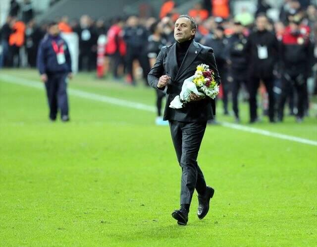 Beşiktaş taraftarı, Abdullah Avcı ile barıştı!