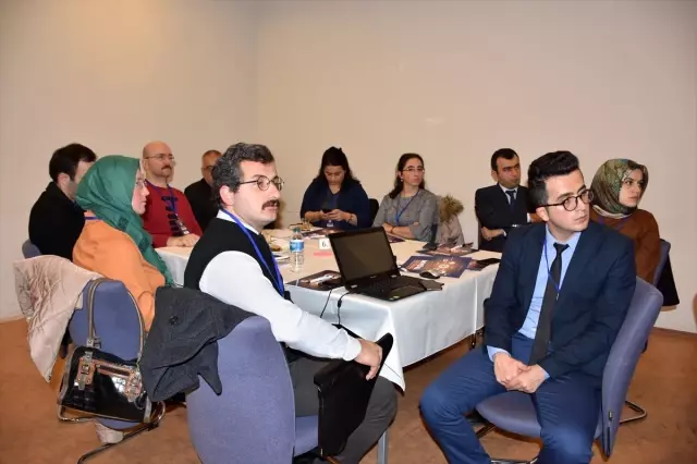 Engelli bireylerin sorunları 'Engelsiz Yaşam Çalıştayı'nda ele alındı Engelli bireylerin sorunları 'Engelsiz Yaşam Çalıştayı'nda ele alındı